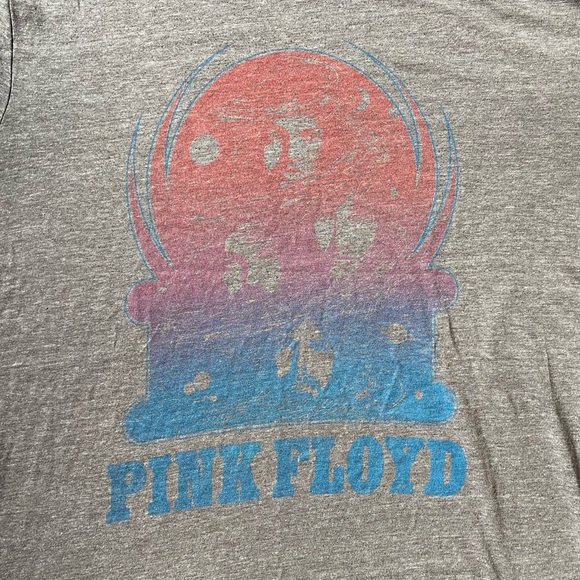 🤘 Classic Pink Floyd Rock n’ Roll Tour Graphic Tee 🤘 - Picture 3 of 5
